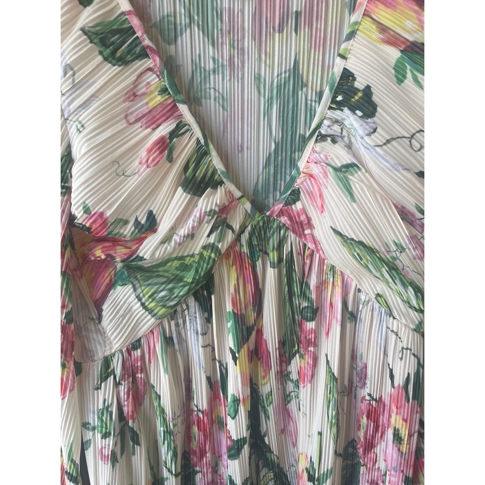 Dress‎ - Picture 6 of 6